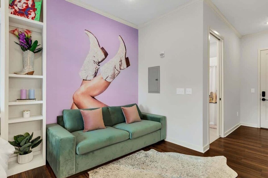 Location! Pool + Parking 1 Mile To Broadway! - Vanderbilt University, Nashville