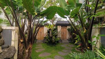 Pintu masuk interior