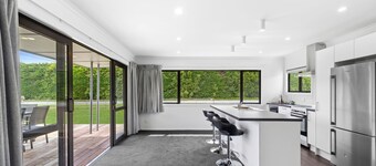 Motupipi Magic Summar