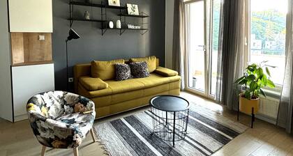 Modern & Charming - Free Private Parking