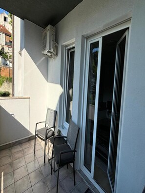 公寓 (One Bedroom Apartment) | 外觀