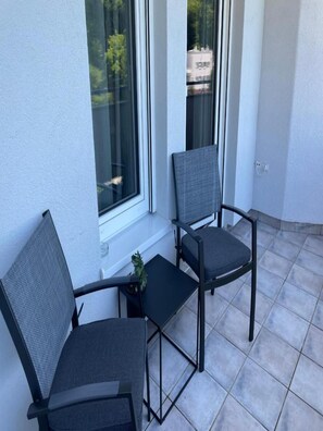 Apartment (One Bedroom Apartment) | Exterior