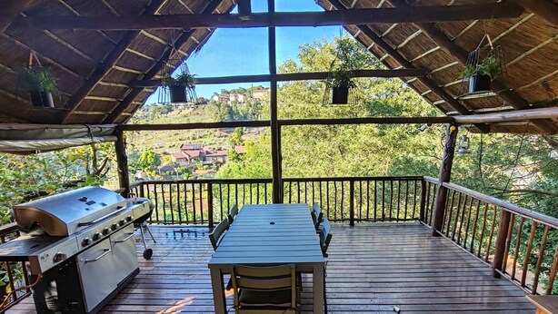 Unclassified image, 1 of 50, button - Indulgent Escape, Jet Bath, Stunning Views & Boma Firepit -Retreat from the City (Roodepoort)