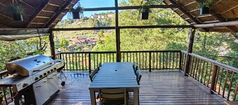 Indulgent Escape, Jet Bath, Stunning Views & Boma Firepit -Retreat from the City