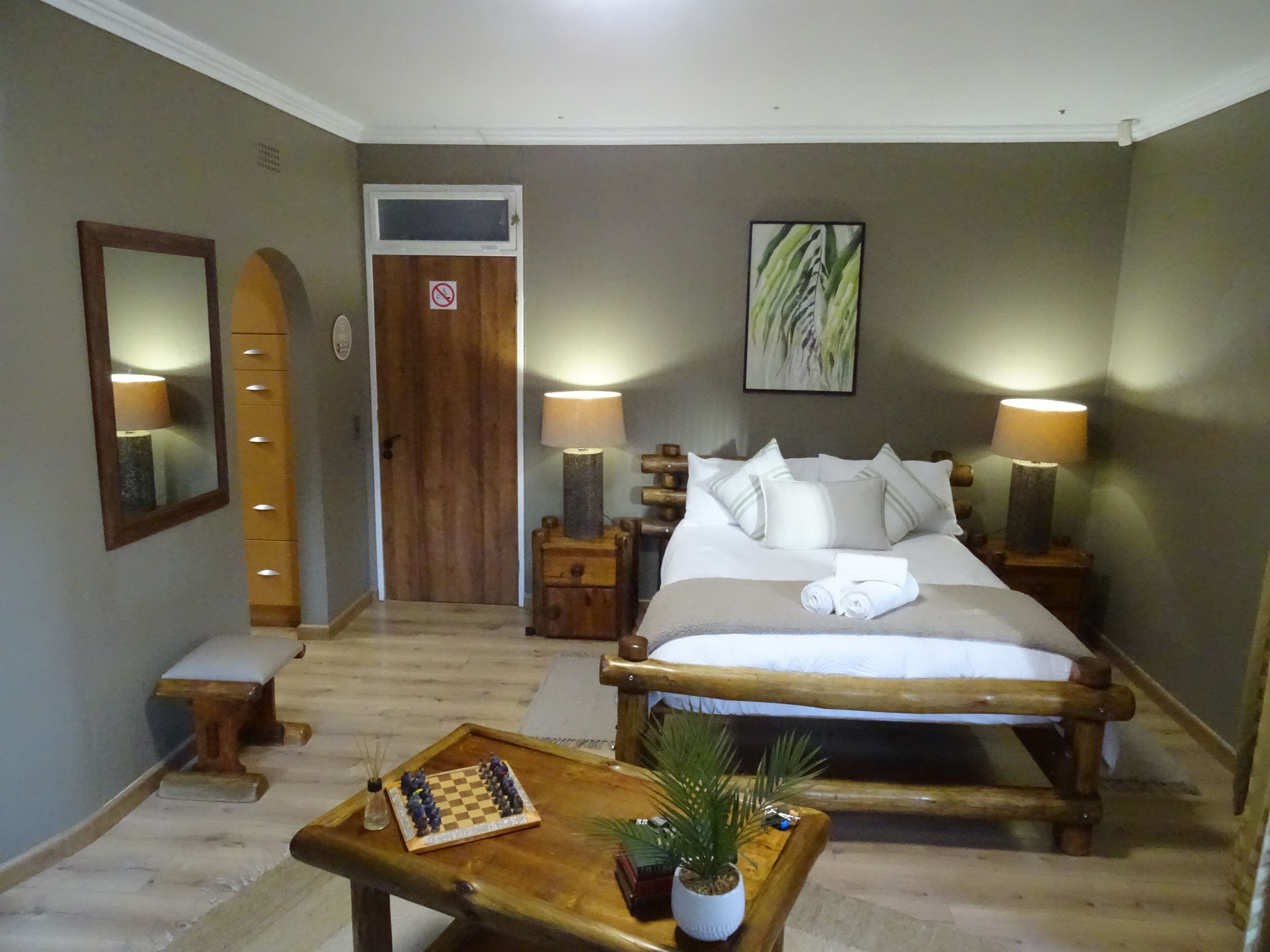 1 bedroom, iron/ironing board, internet, bed sheets