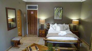 1 bedroom, iron/ironing board, internet, bed sheets