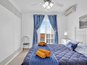 2 bedrooms, in-room safe, iron/ironing board, free WiFi