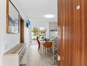 Dining - Golden Holidays, Heated Pool, A/C, Internet (Costa Adeje)