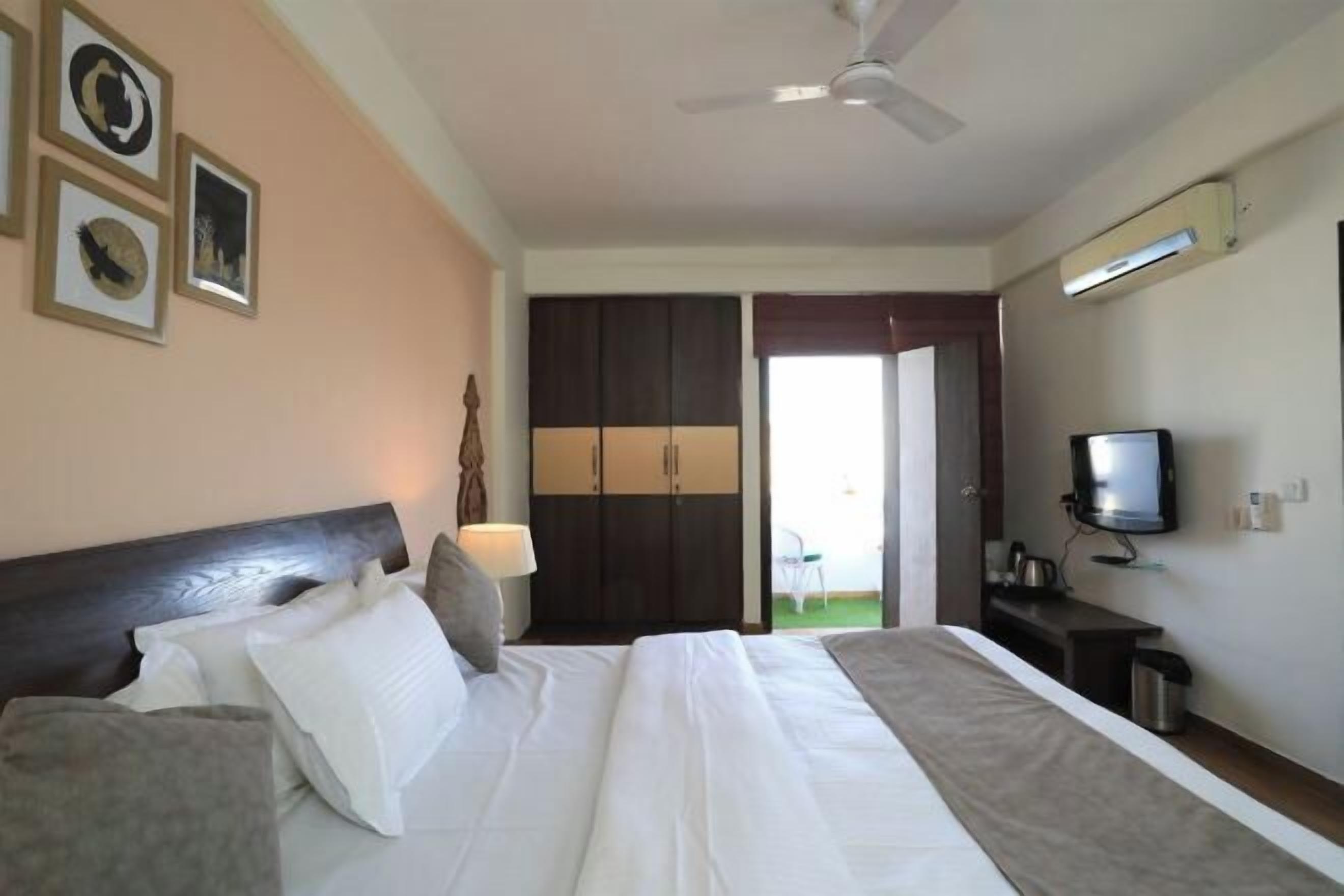 Egyptian cotton sheets, premium bedding, down comforters