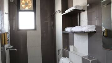 Premium Room | Bathroom