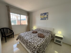 2 habitaciones, tabla de planchar con plancha y wifi gratis