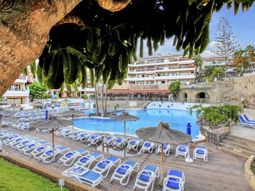 Zen Holidays, Heated Pool, Cond. Air, Terrace