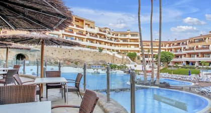 Zen Holidays, Heated Pool, Cond. Air, Terrace