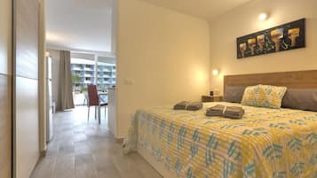 Strykejern/-brett, wi-fi (inkludert) og sengetøy