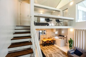 2 slaapkamers, een strijkplank/strijkijzer, gratis wifi, beddengoed