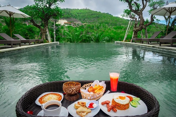 Daily continental breakfast for a fee