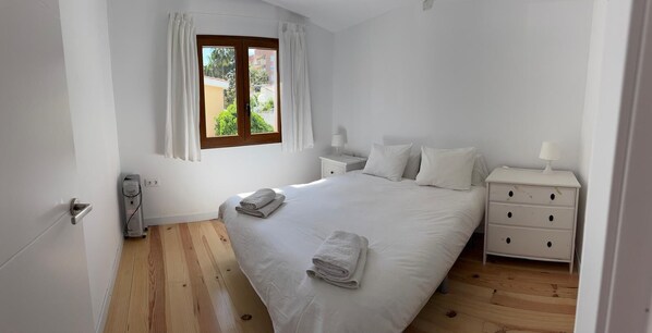 2 Schlafzimmer, Bügeleisen/Bügelbrett, WLAN, Bettwäsche