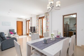 Dining - Biali - House In Búger. Free Wifi (Búger, Illes Balears)