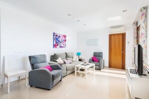 Living area - Biali - House In Búger. Free Wifi (Búger, Illes Balears)