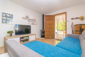 Living area - Es Baladre - House In Port D'alcúdia. Free Wifi (Port D'alcudia, Illes Balears)