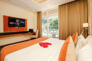 Family Suite, 2 Bedrooms, Balcony, Mountain View