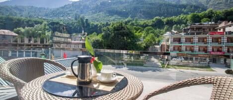 Family Suite, 2 Bedrooms, Balcony, Mountain View | Mountain view