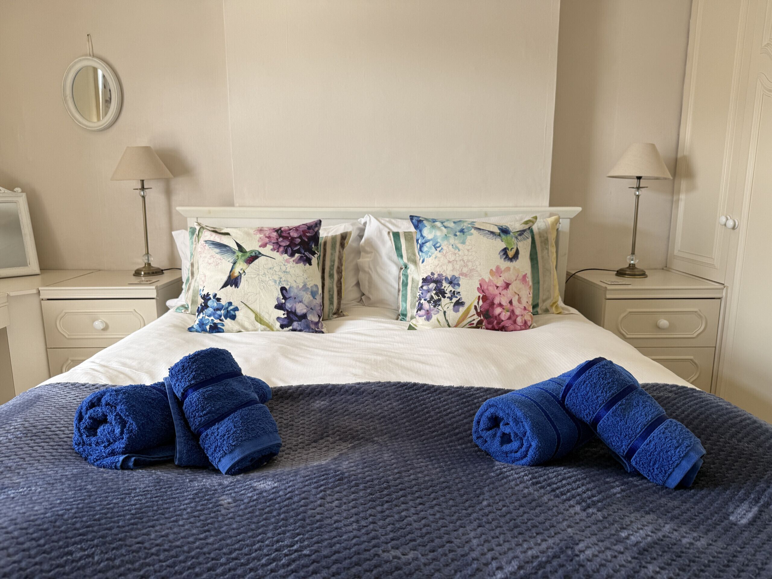 4 bedrooms, iron/ironing board, free WiFi, bed sheets