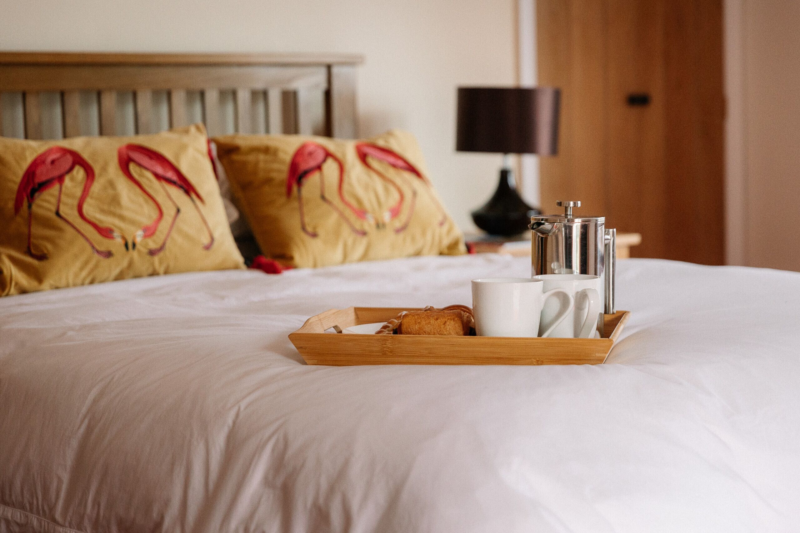 5 bedrooms, iron/ironing board, free WiFi, bed sheets