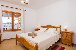 7 bedrooms