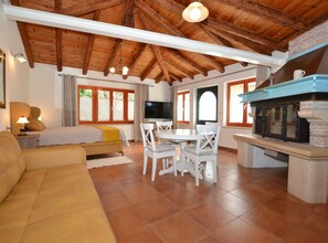 Studio (Classic Studio Apartment) | 4 bedrooms, free WiFi - Georgeous and Warm Living Downtown Rovinj (Rovinj)