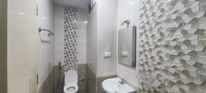 Deluxe-huone | Kylpyhuone | Suihku, pyyhkeet