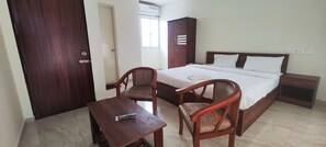 Deluxe Room | Free WiFi - Stayz Inn T.Nagar (Chennai)