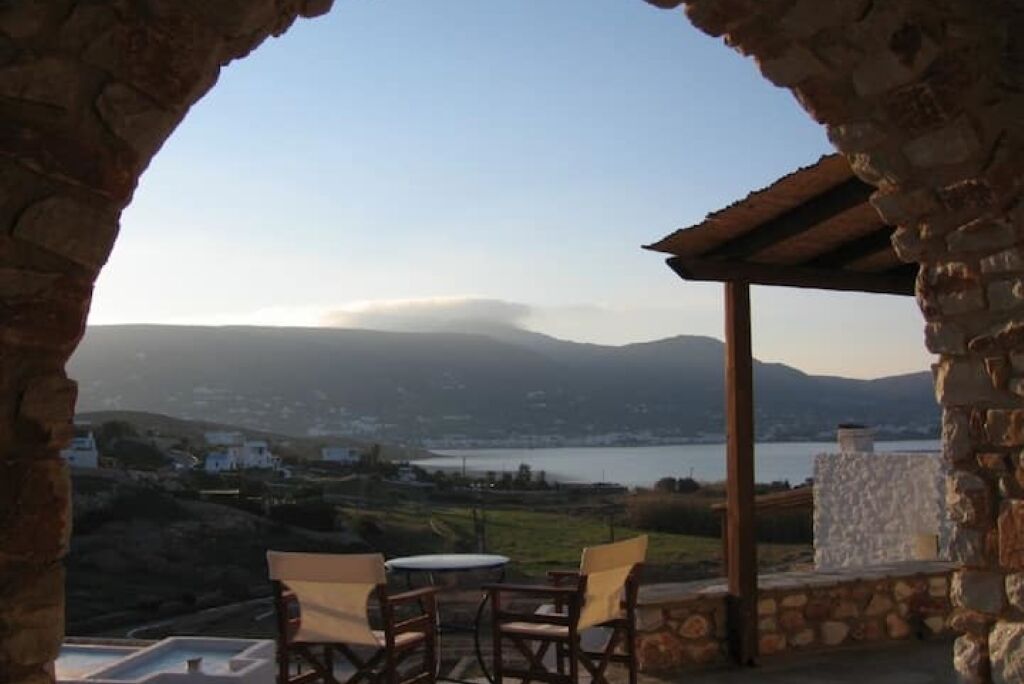 المنطقة المحيطة بالمنشأة