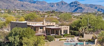 Catalina Foothills, 5 bedroom, Heated Pool and Spa, Views, Sleeps 16+