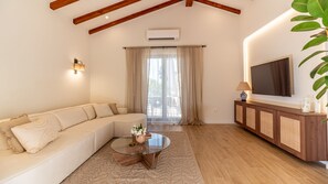 TV - Modern Istrian Villa Lere by Villas Guide (Ližnjan)