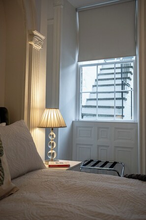 Apartment, City View | 2 bedrooms, iron/ironing board, free WiFi - Garden Flat Apartment in Grosvenor Place (Bath)