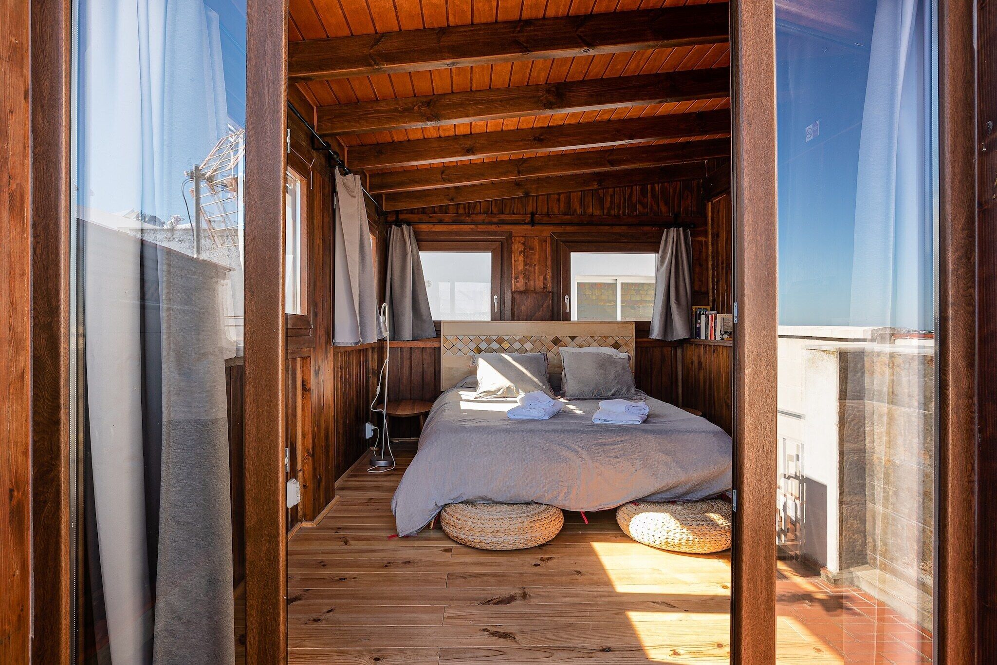 3 間睡房、熨斗/熨衫板