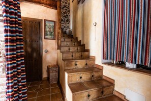 Interior - El Porton - House In El Borge. Free Wifi (, Málaga)