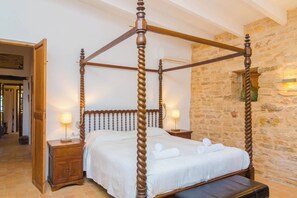 4 bedrooms, iron/ironing board - Villa Es MolÍ Des Trenc - Villa With Private Pool (Campos, Illes Balears)