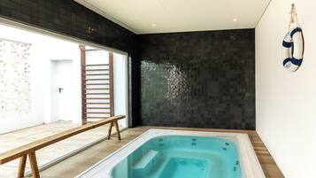 Sauna, hot tub, steam room, massages