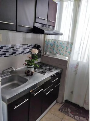 House, 3 Bedrooms, Smoking, Patio | Interior