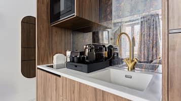 Apartment | Private kitchen | Fridge, microwave, coffee/tea maker, electric kettle