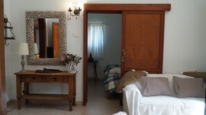 2 bedrooms, Internet, bed sheets