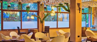 Maanzoni 680 hotel
