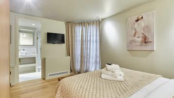 Apartment | 1 Schlafzimmer, laptopgeeigneter Arbeitsplatz, Bügeleisen/Bügelbrett