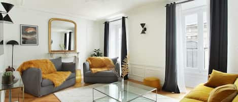 Apartment | Living area