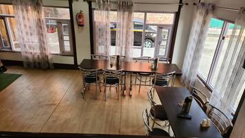 Daily continental breakfast (INR 600 per person)