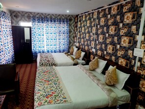 ห้องแฟมิลี่สำหรับสี่ท่าน | เตารีด/โต๊ะรีดผ้า, Wi-Fi ฟรี