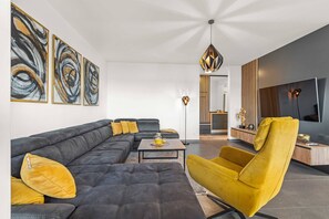 Fernseher, Kamin
