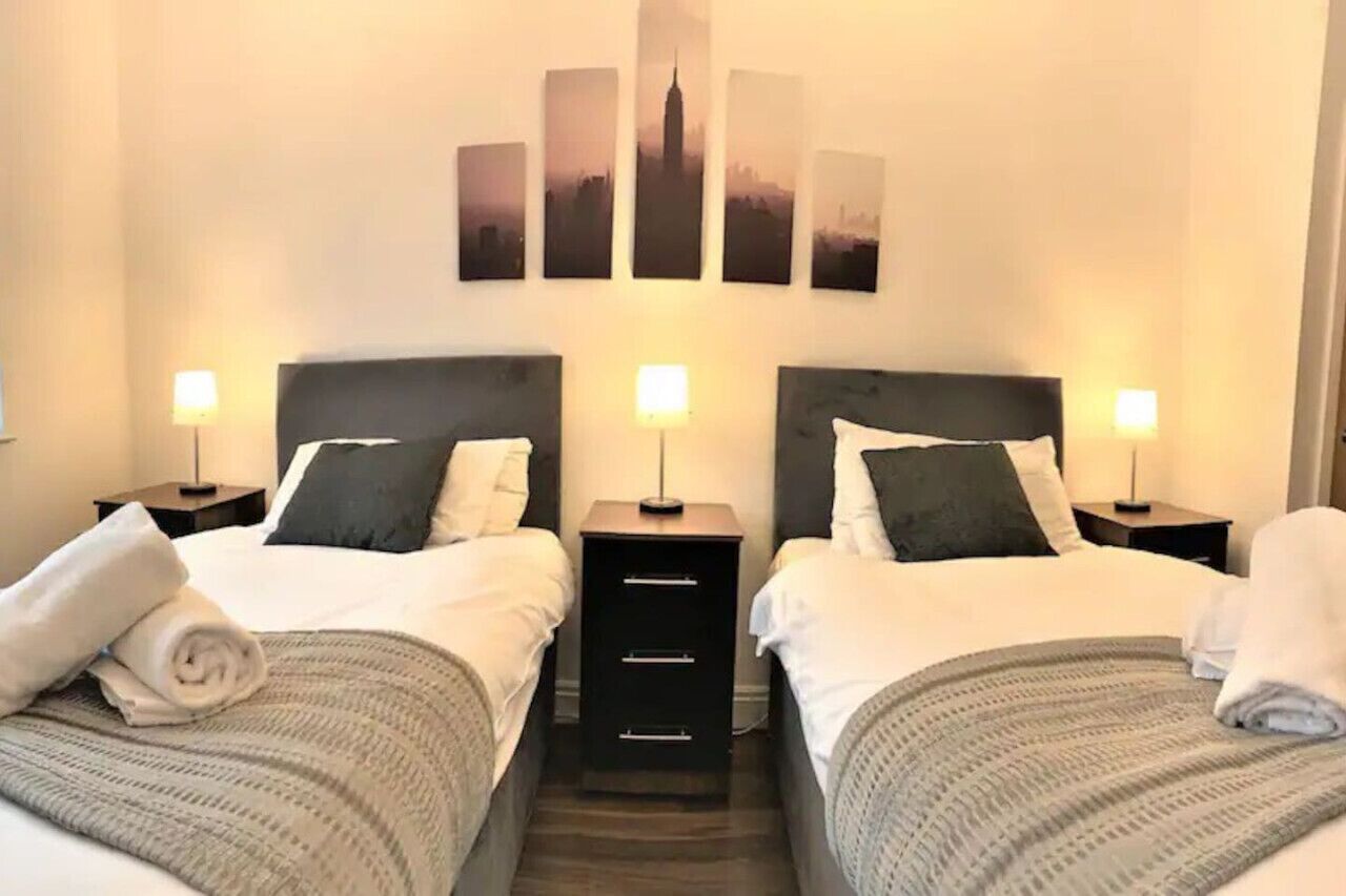 2 bedrooms, desk, iron/ironing board, free WiFi